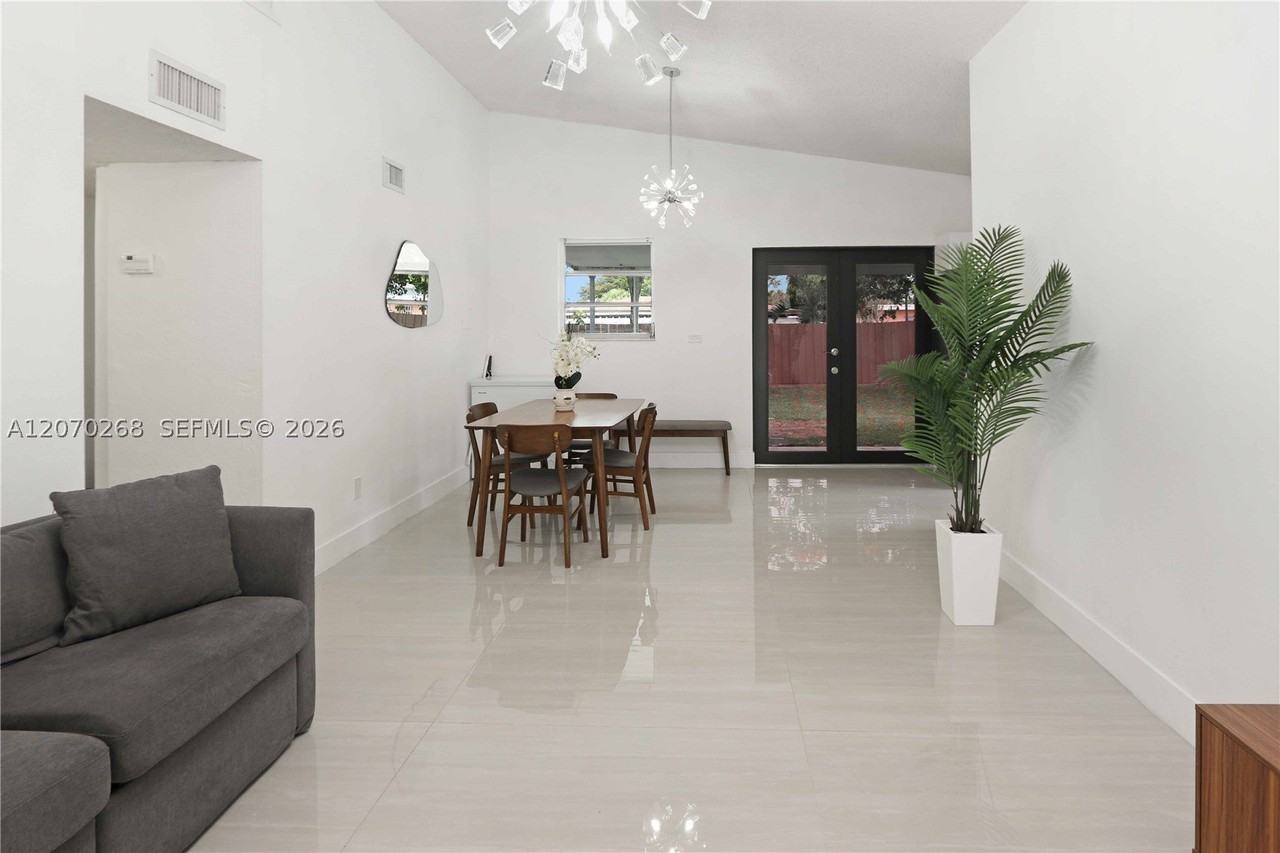 50 Nw 68th Ct #1 - Photo 4 of 27