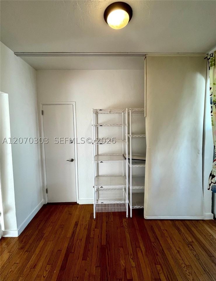 741 15th St #12 - Photo 5 of 10