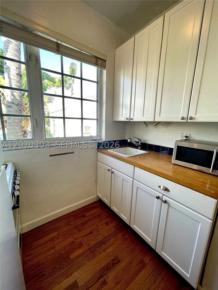 741 15th St #12 - Photo 7 of 10