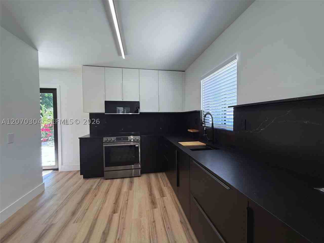 226 Hispanola Rd #226 - Photo 5 of 16