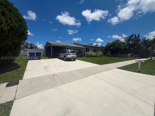 1730 Sw 65th Ave - Photo 2 of 22