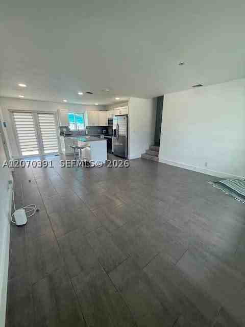 1730 Sw 65th Ave - Photo 7 of 22