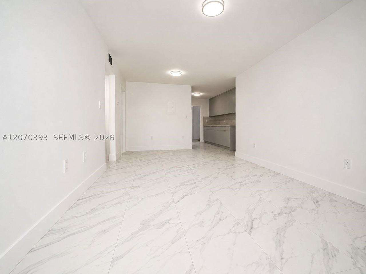 1270 W 42nd St #A103 - Photo 3 of 14