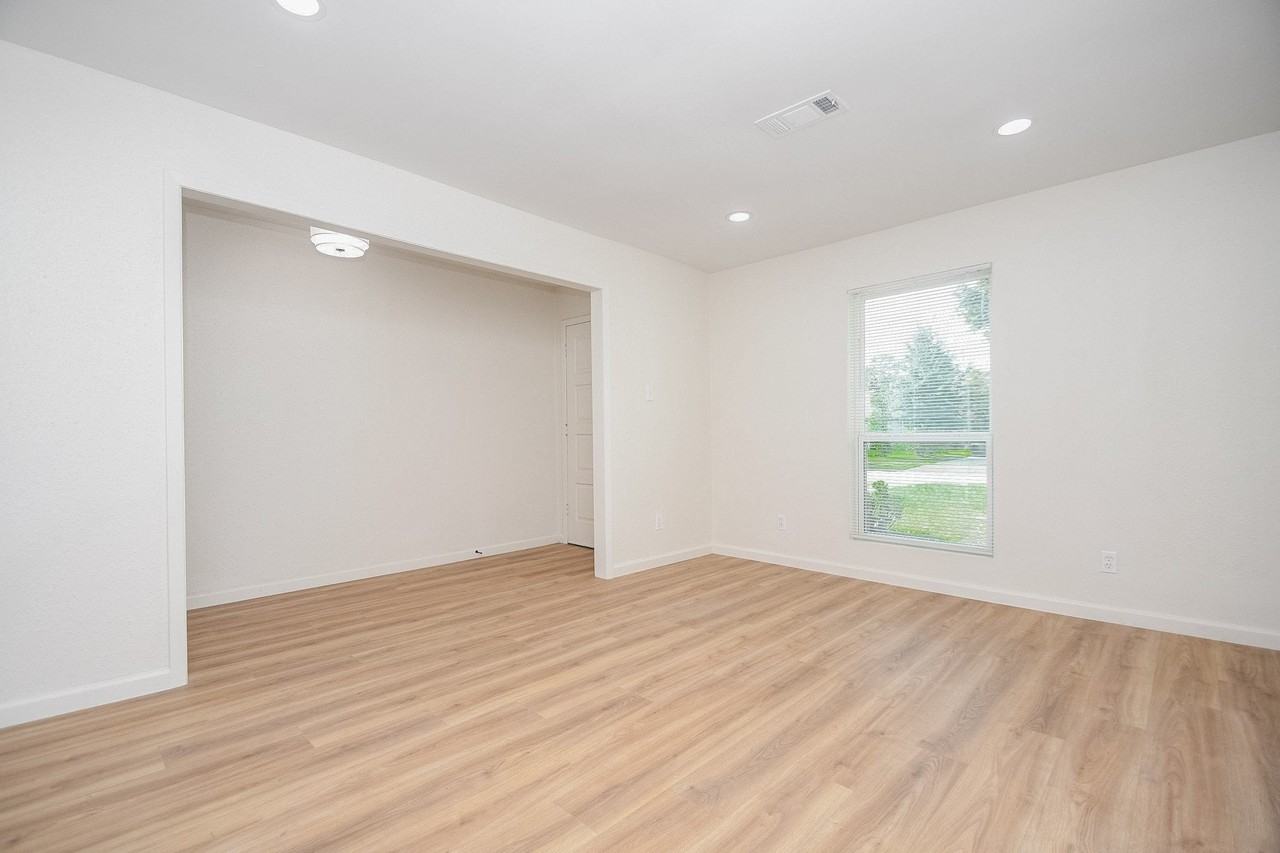 10442 Norton Dr - Photo 6 of 25