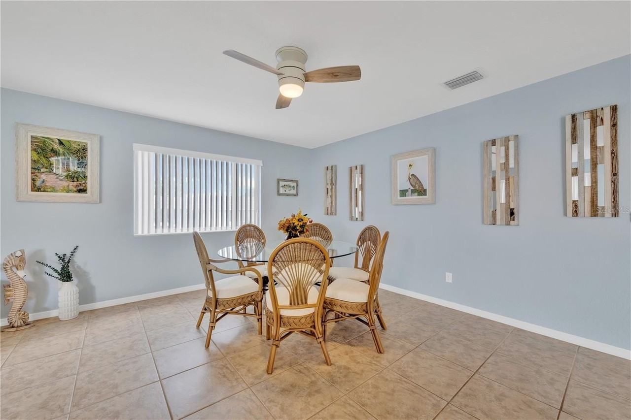 2401 Riverbluff Pkwy #V240 - Photo 5 of 44