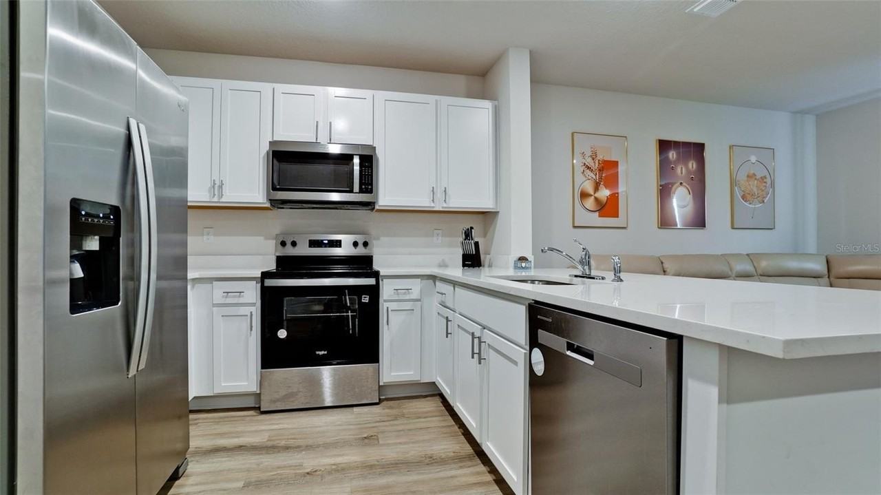 2746 Pearly Banks Dr - Photo 3 of 18