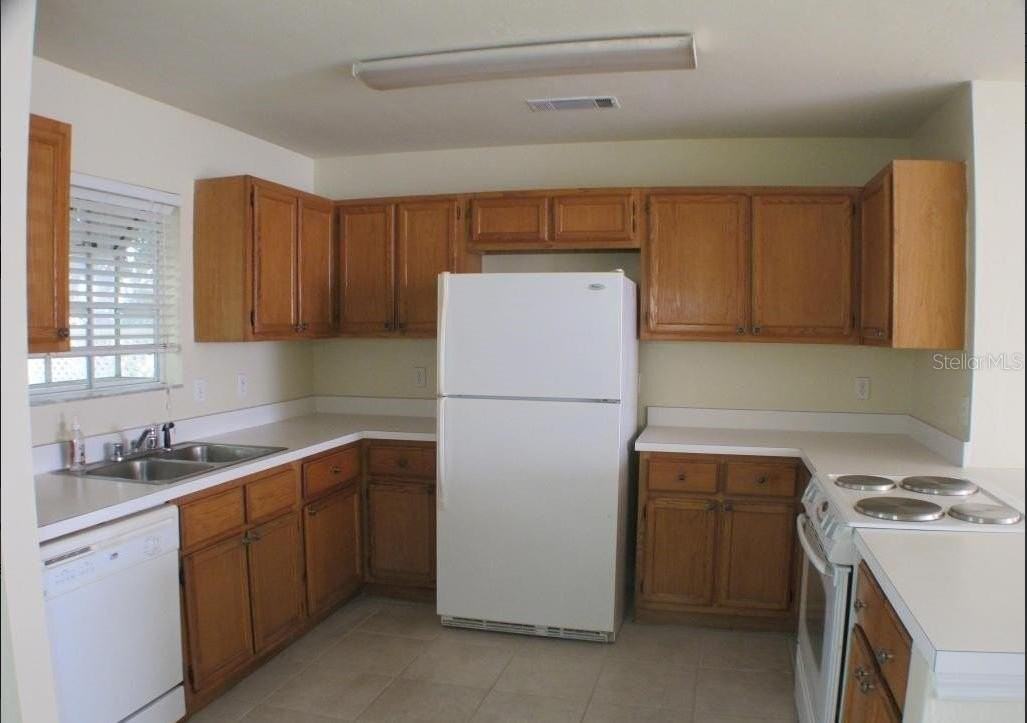 5205 Sw 97th Dr - Photo 4 of 14