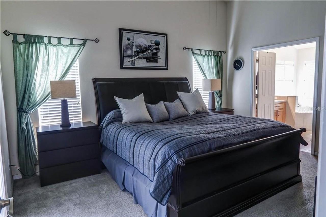1521 Echo Lake Ct - Photo 3 of 9