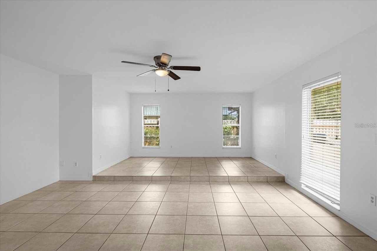 5214 Kempston Dr - Photo 7 of 28