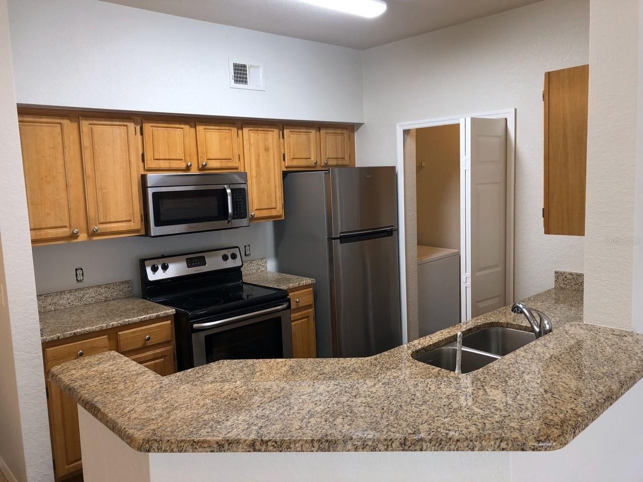 5959 Westgate Dr #1526 - Photo 6 of 36