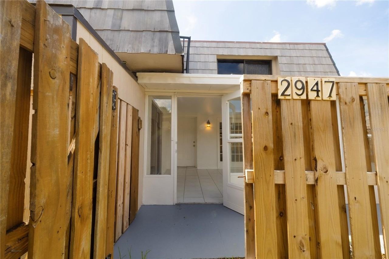 2947 Poplar Ave - Photo 3 of 46