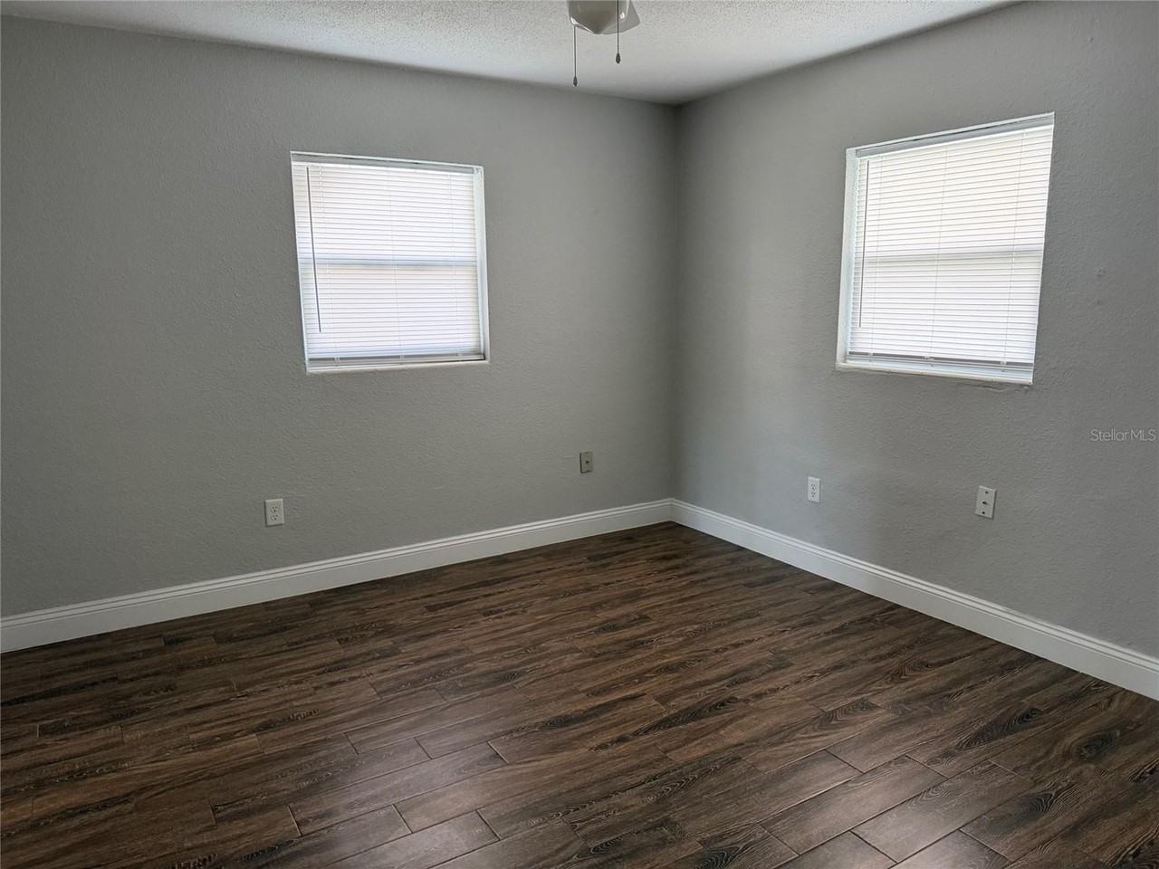 502 Varsity St - Photo 4 of 5