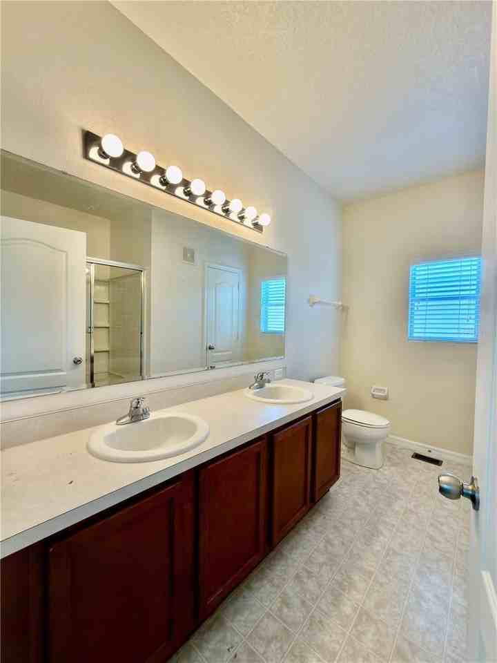 2305 Betsy Ross Ln - Photo 6 of 10