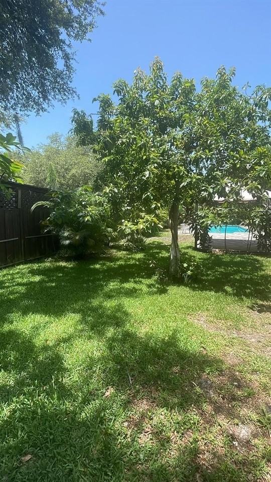 354 Seasons Ct - Photo 3 of 15