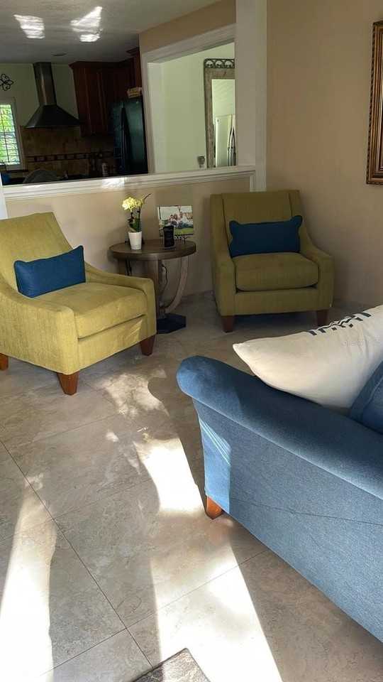 354 Seasons Ct - Photo 4 of 15