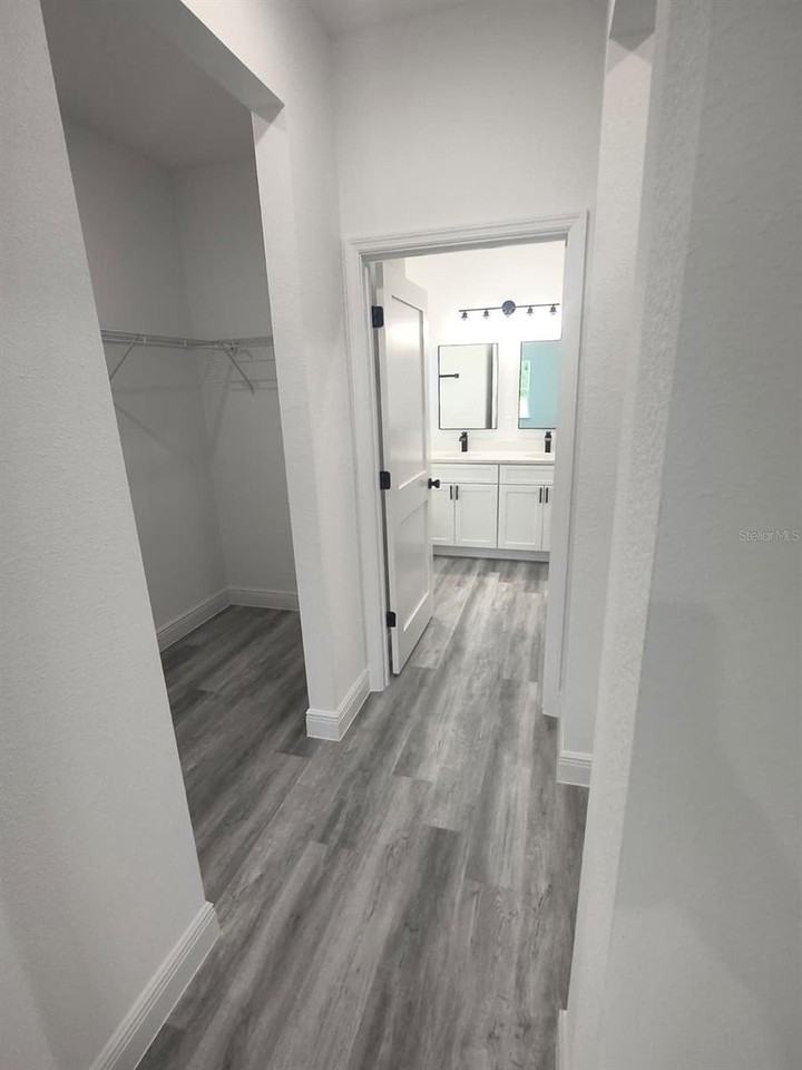 171 Marion Oaks Trl - Photo 5 of 22
