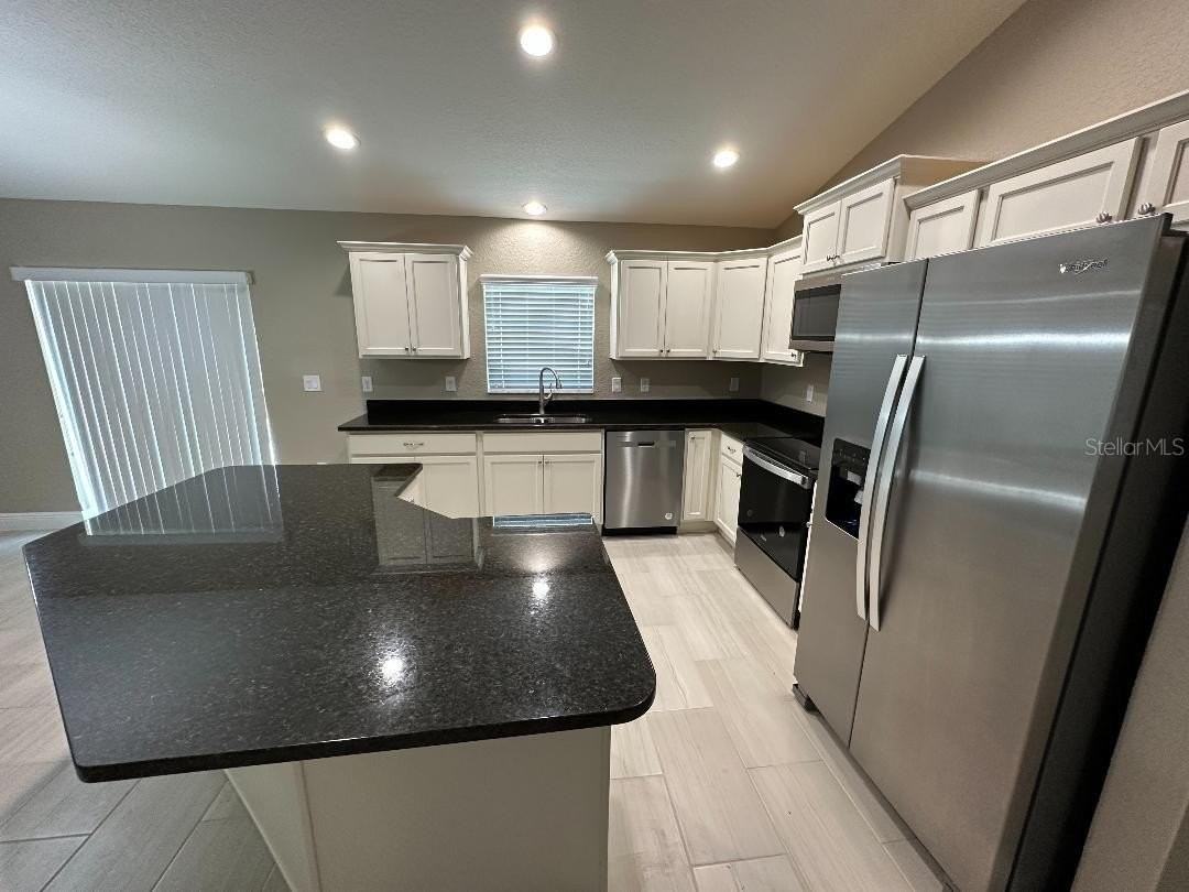14851 Sw 48th Ave - Photo 4 of 11