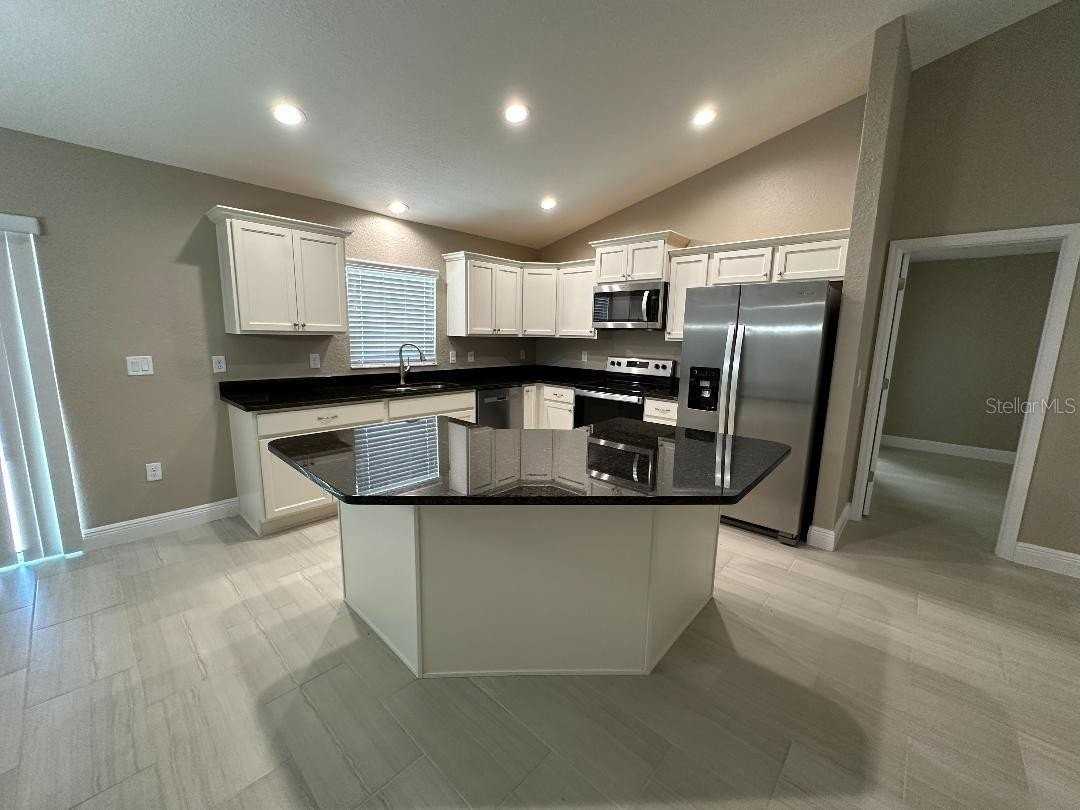 14851 Sw 48th Ave - Photo 7 of 11