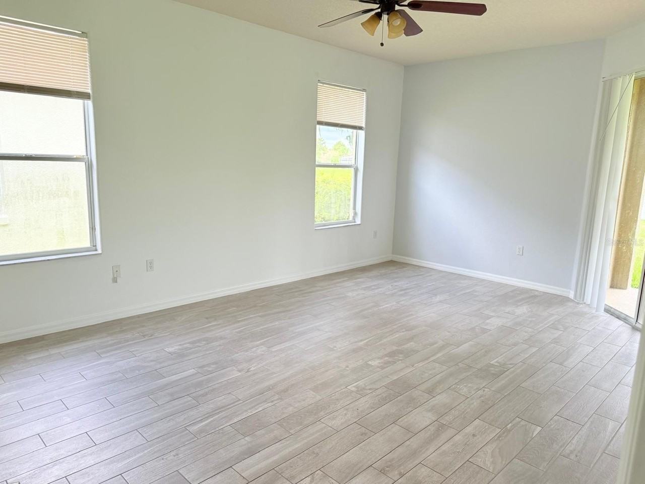 1905 Fairway Loop - Photo 7 of 16