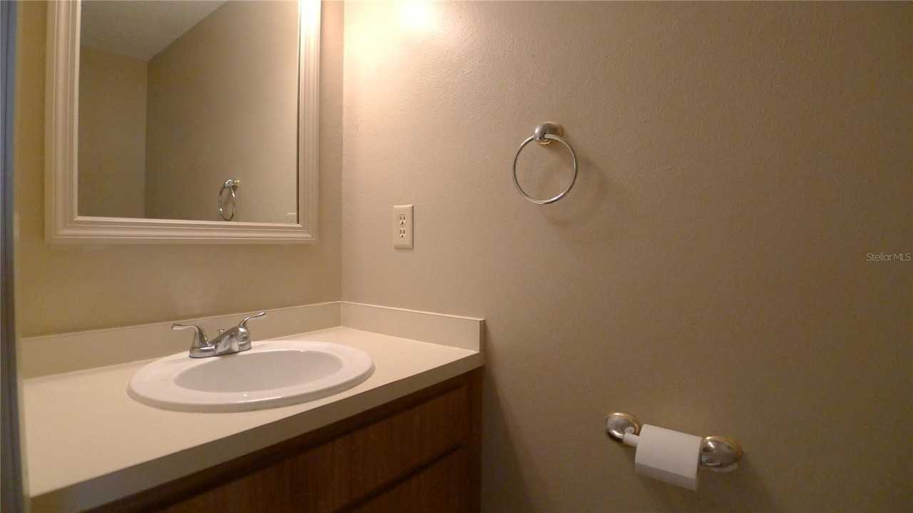 608 Lynchburg Dr - Photo 5 of 18