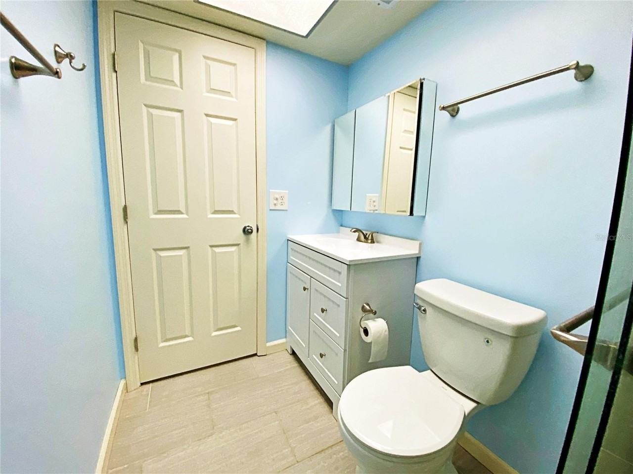 2003 Greenbriar Blvd #4 - Photo 6 of 12