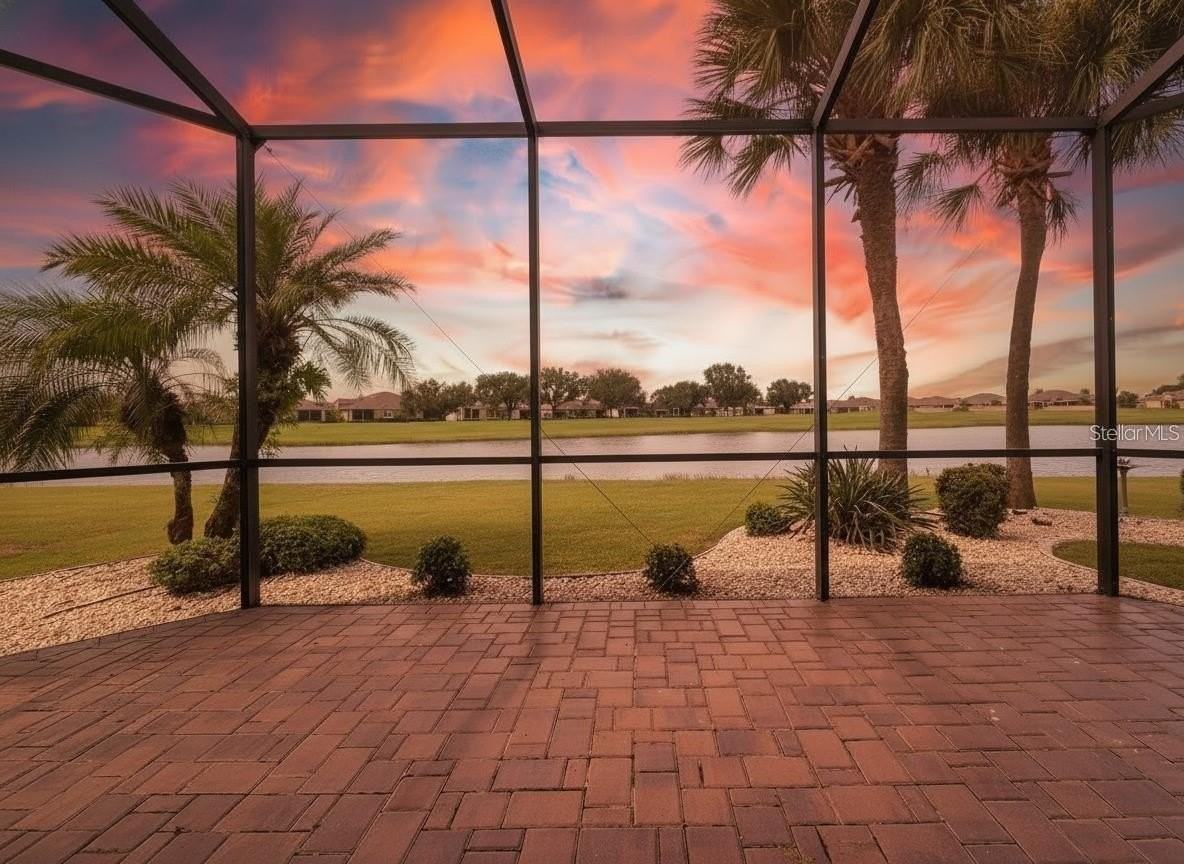 1039 Emerald Dunes Dr - Photo 4 of 50