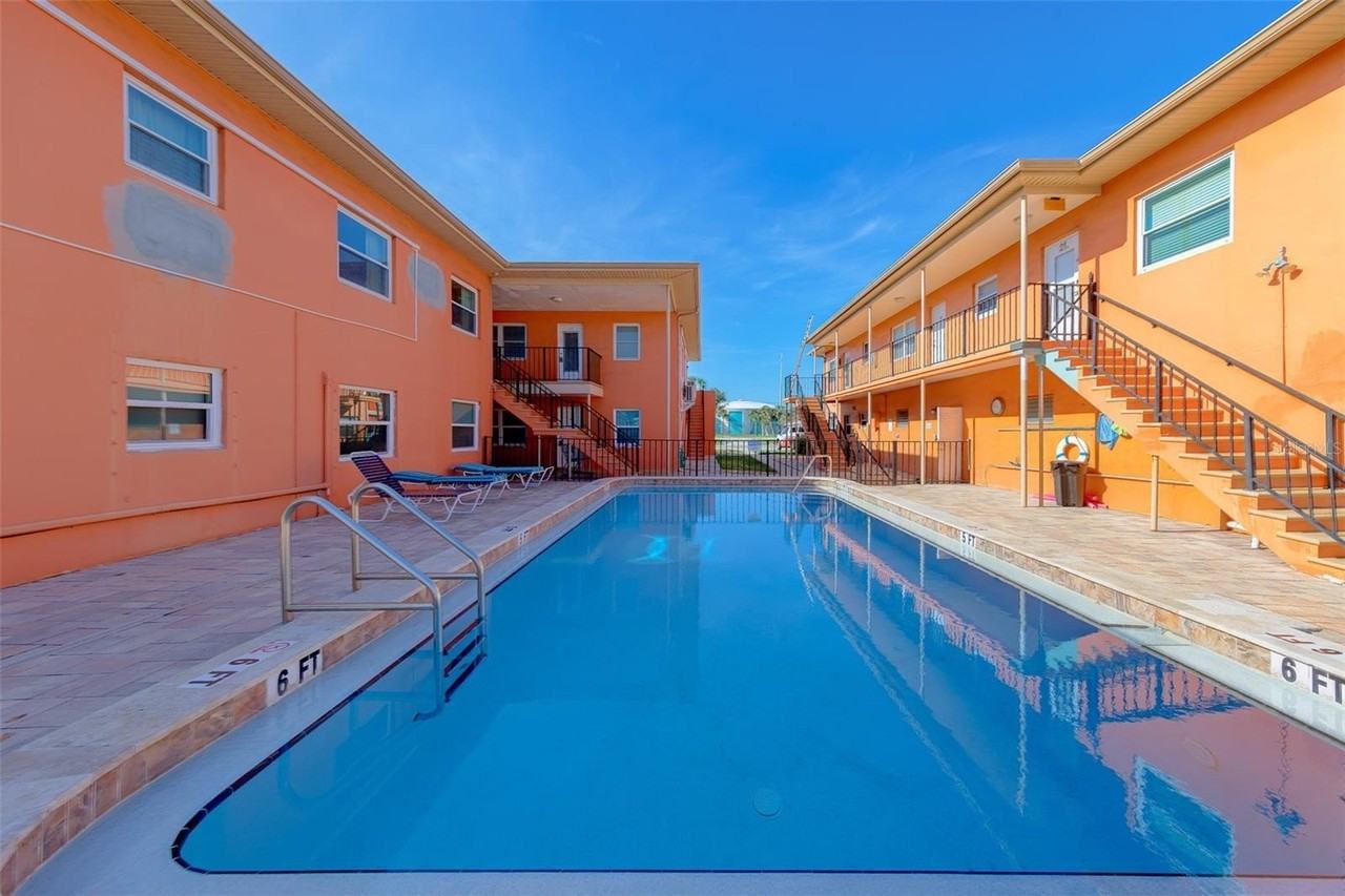 121 46th Ave #2G - Photo 3 of 50