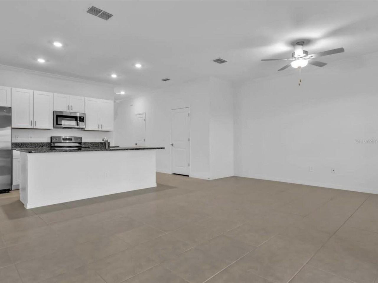 8971 Gallantree Pl - Photo 3 of 25