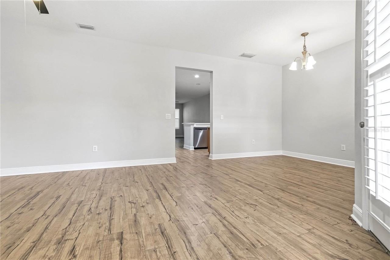 14606 Bournemouth Rd - Photo 7 of 50