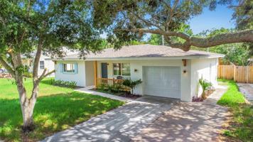 featured image of 245 Grove Cir N