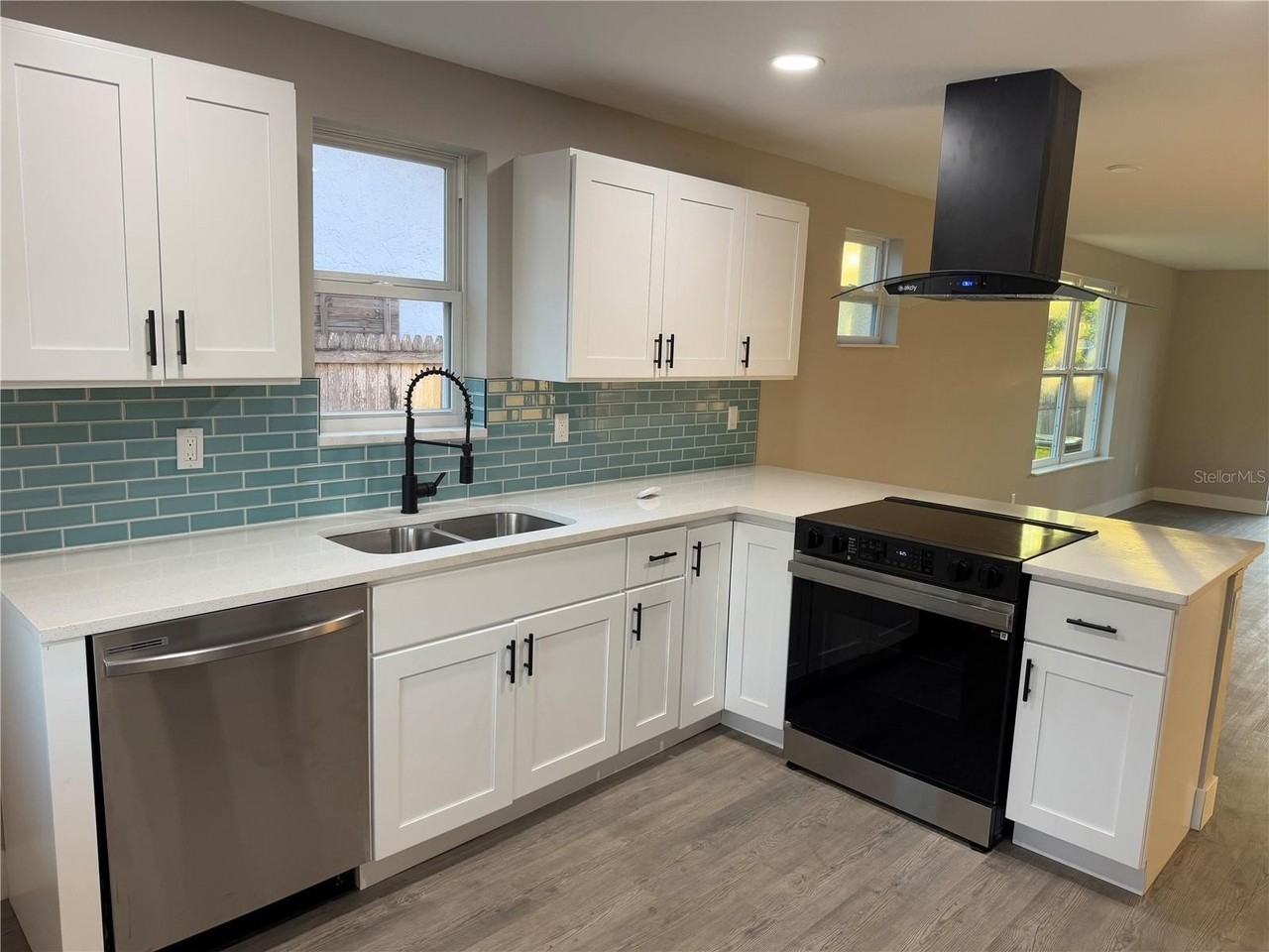 4110 32nd St N - Photo 3 of 22