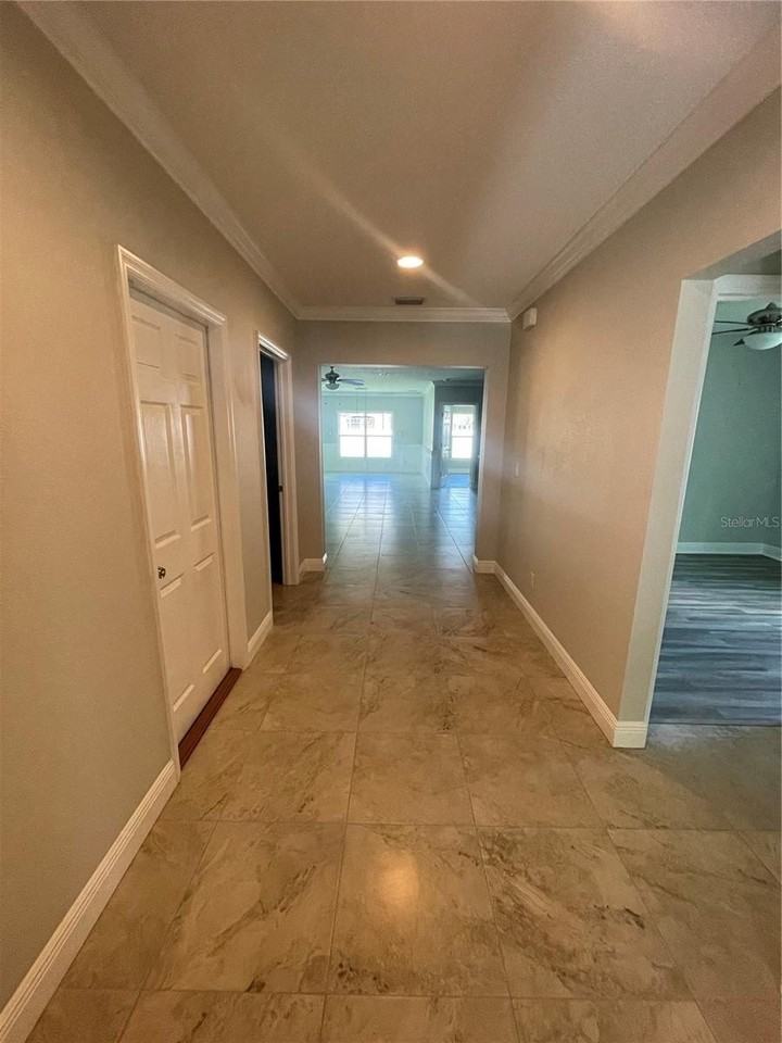 232 Clayton St - Photo 3 of 34