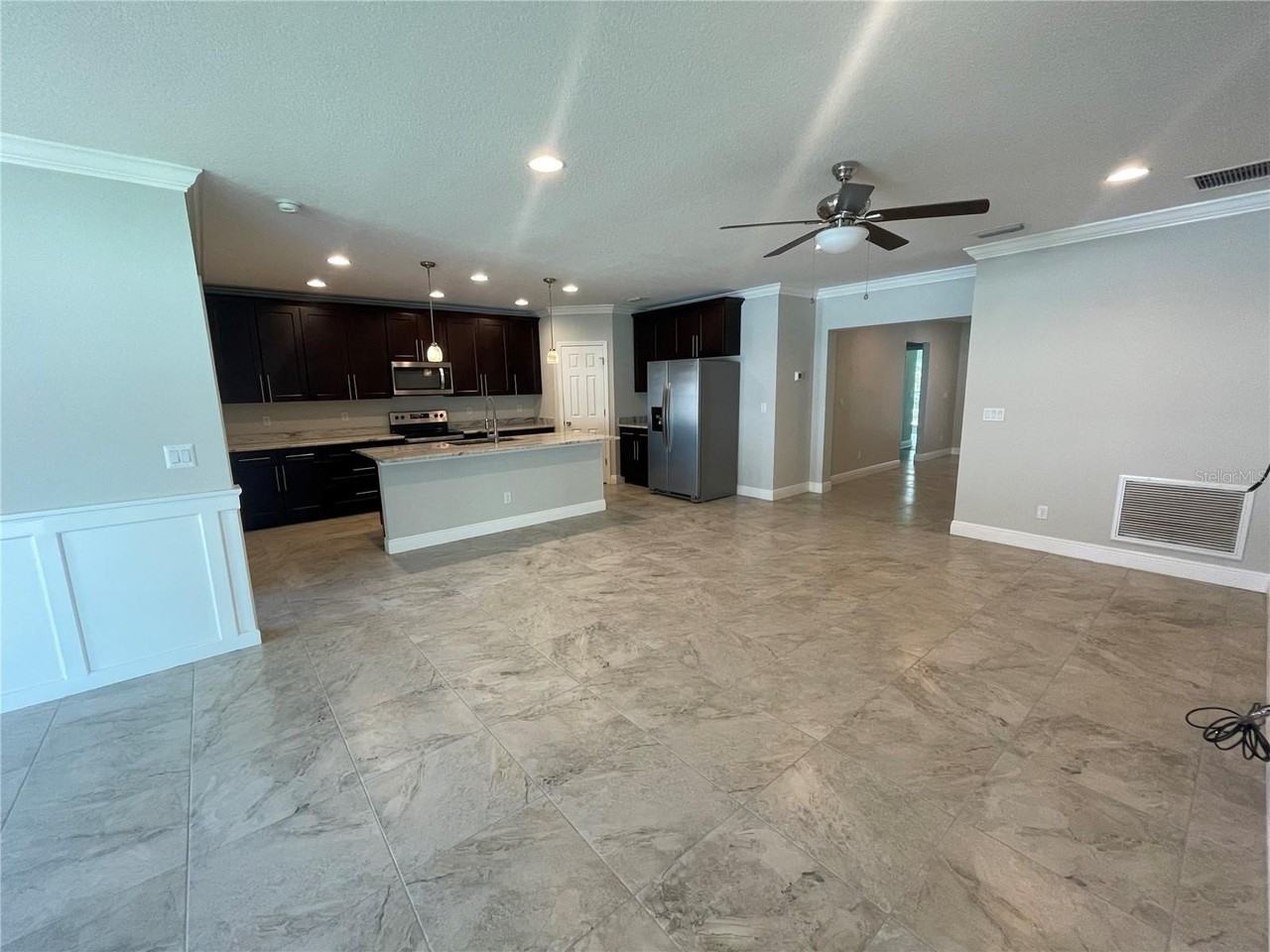 232 Clayton St - Photo 5 of 34