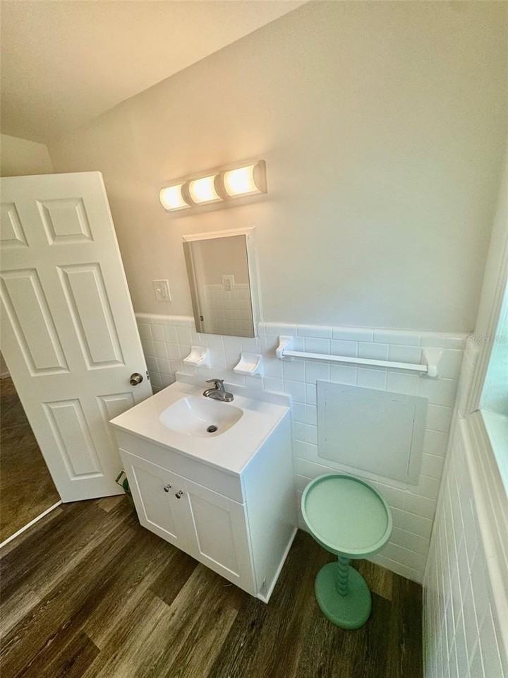 910 W French Ave - Photo 6 of 29