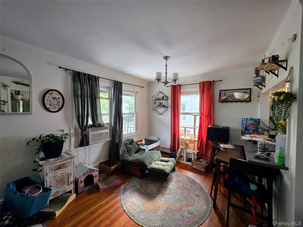 537 E Chester St - Photo 5 of 20