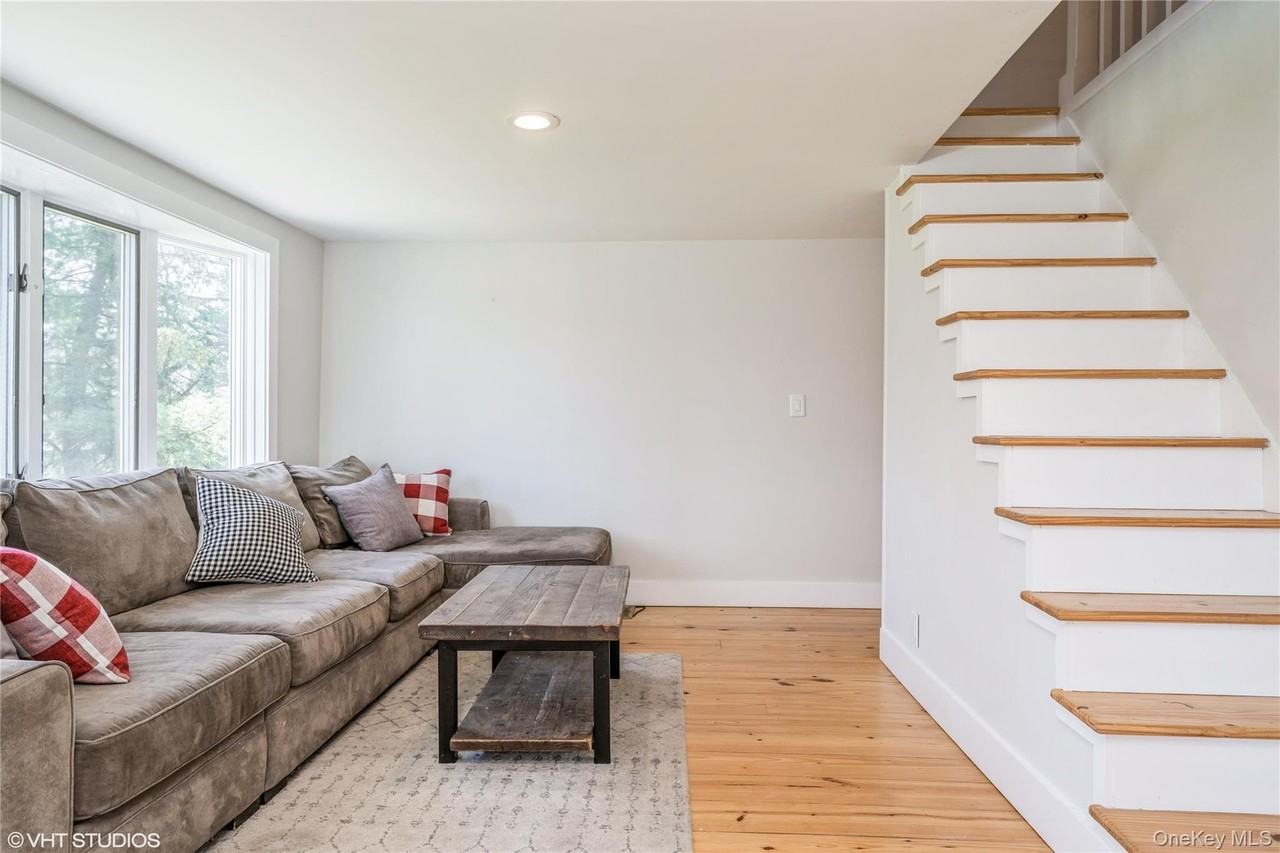 1392 Kings Hwy - Photo 6 of 33