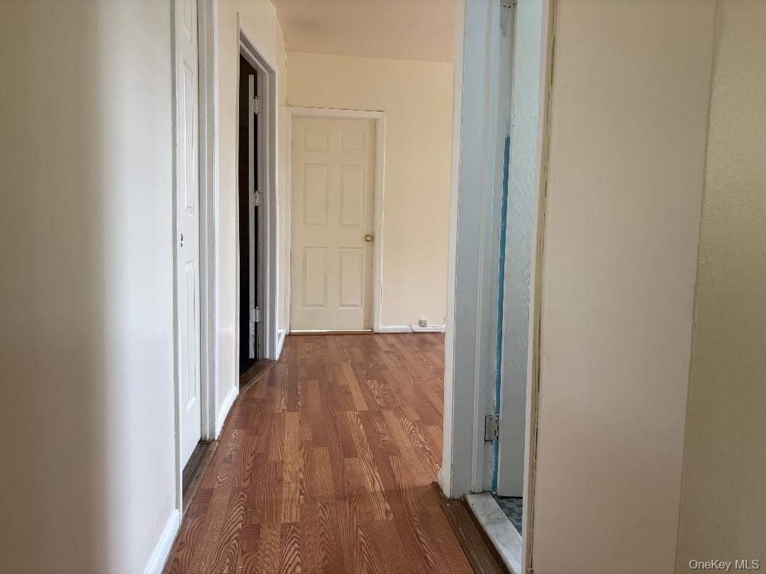 111 Hart Ave - Photo 6 of 7