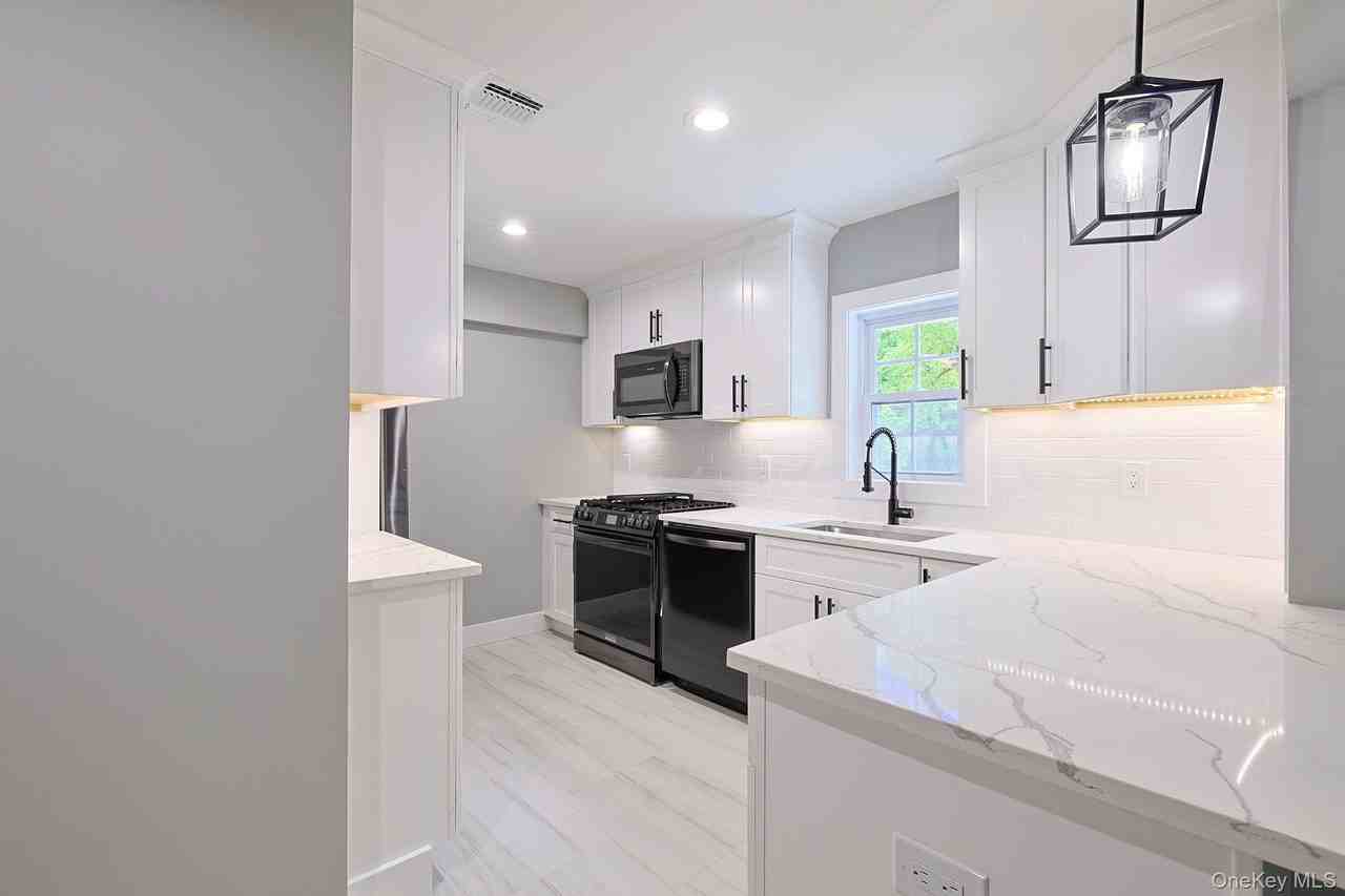 46 Finkle Rd - Photo 7 of 34