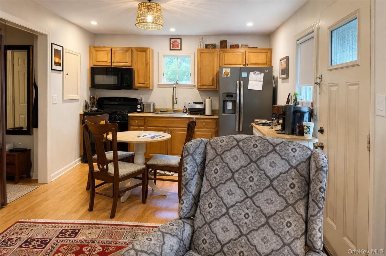 81 Daly Rd - Photo 6 of 15