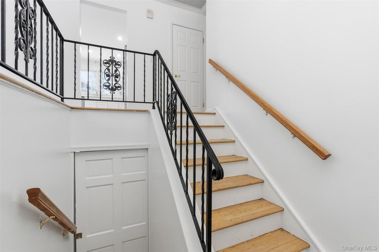 1618 Morningview Dr - Photo 6 of 33