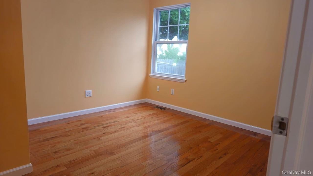 34 Nassau Ave #1 - Photo 7 of 10