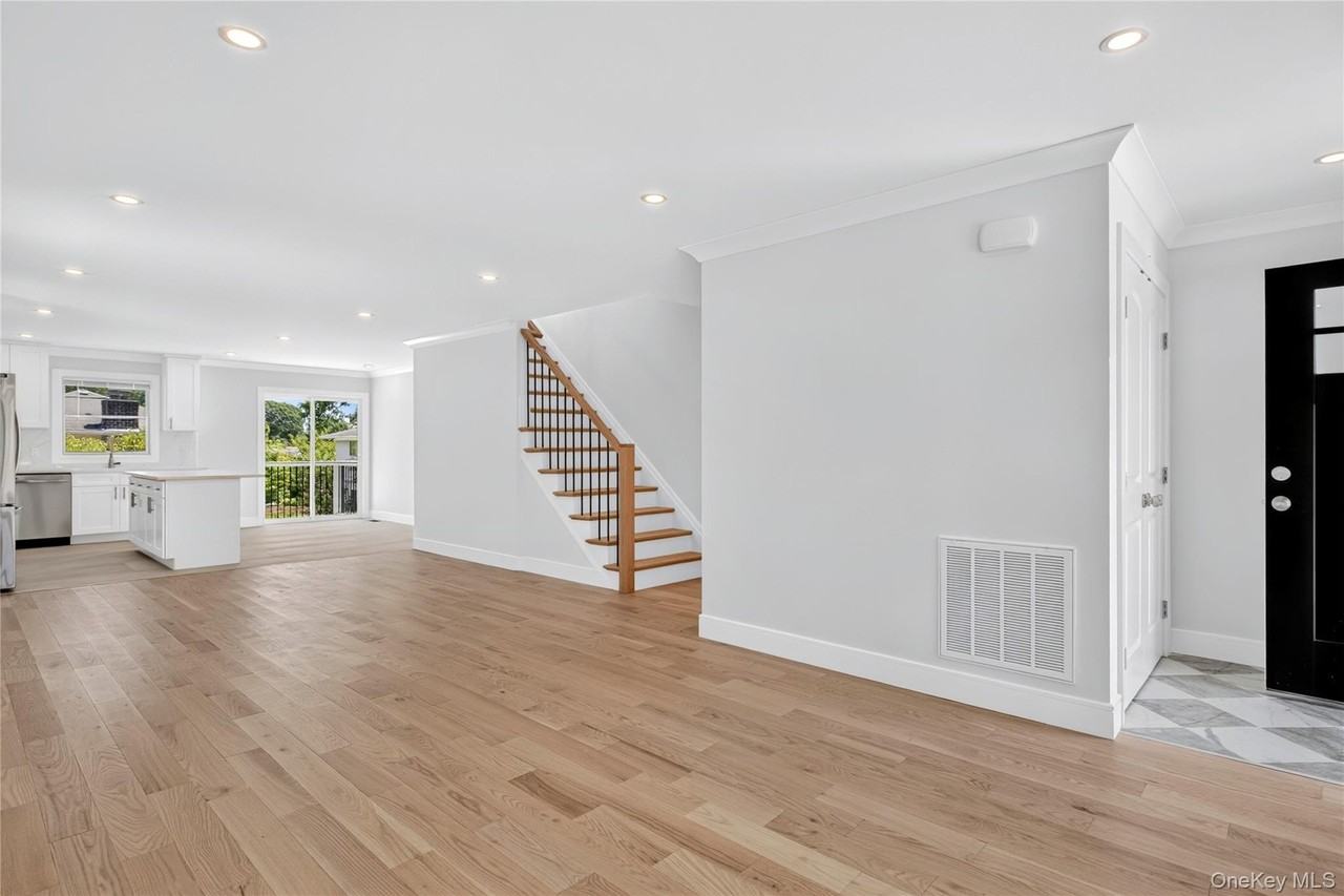 42 Linwood Rd N #B - Photo 3 of 35