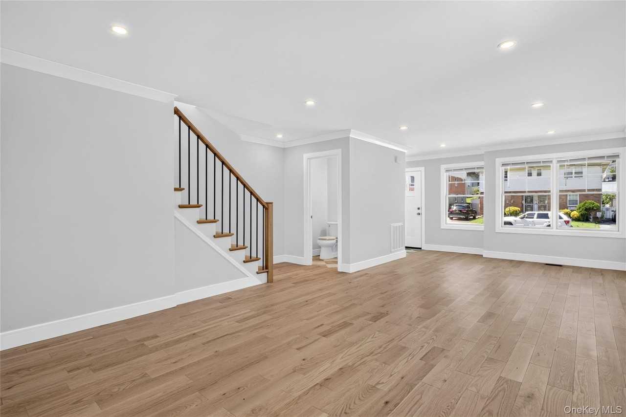 42 Linwood Rd N #B - Photo 5 of 35