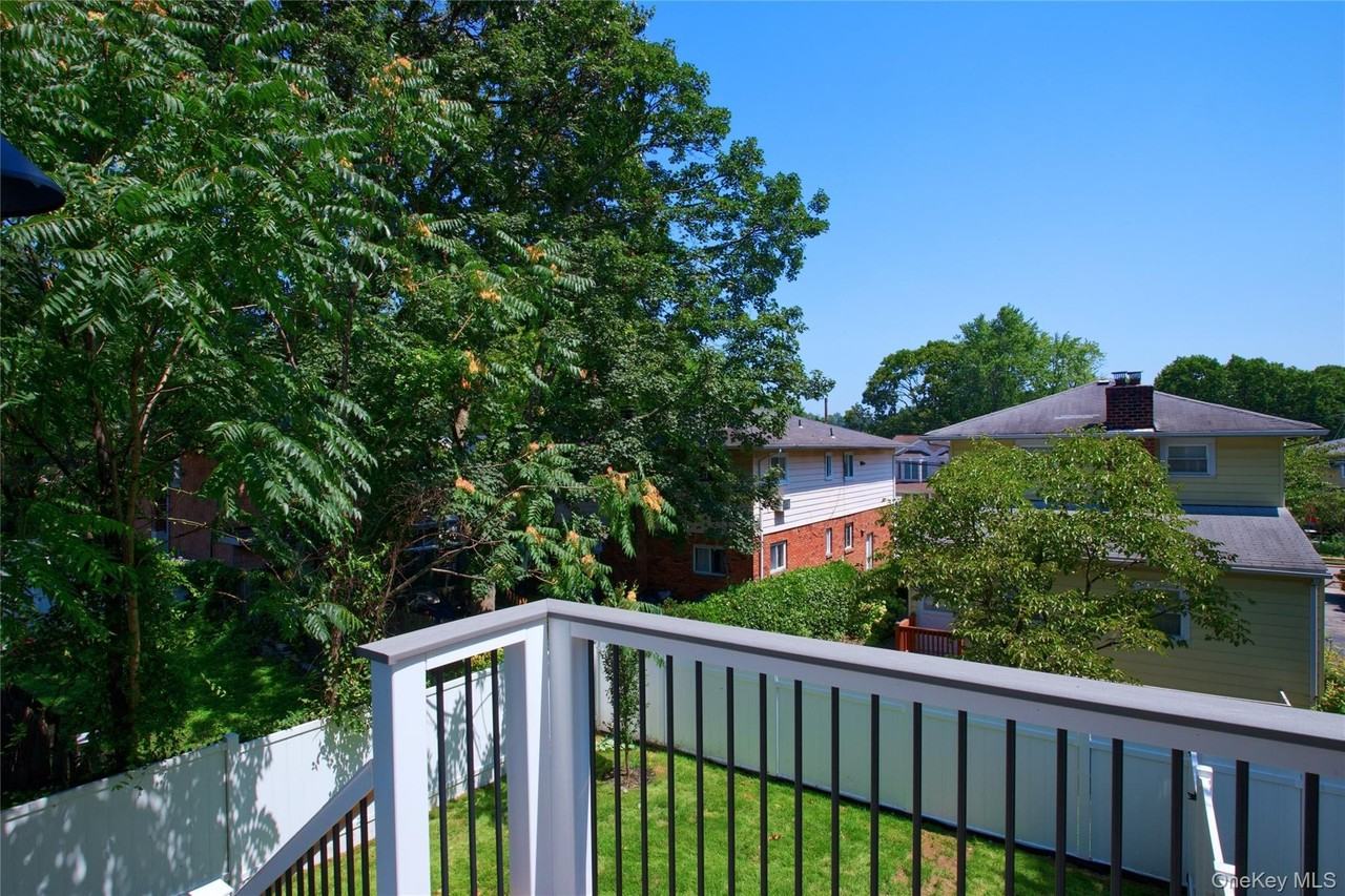 42 Linwood Rd N #B - Photo 7 of 35