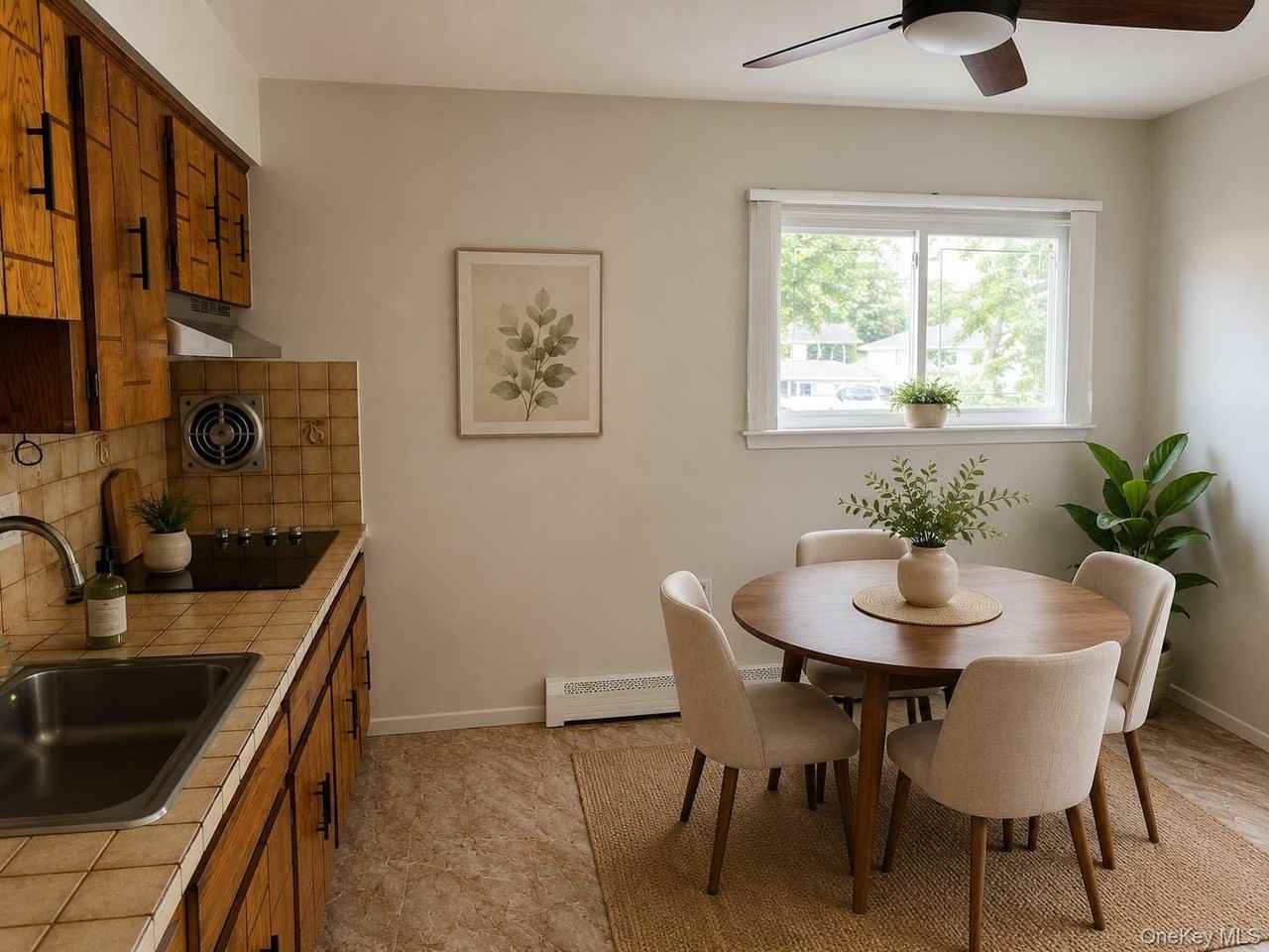 308 Essex St - Photo 3 of 15