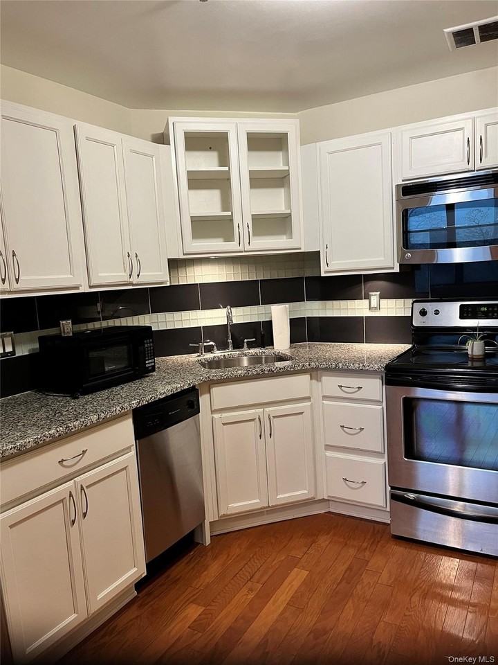 75 Mckinley Ave #B2-4 - Photo 5 of 27
