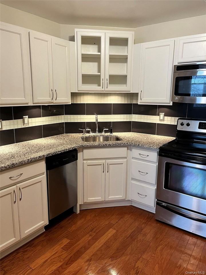75 Mckinley Ave #B2-4 - Photo 6 of 27