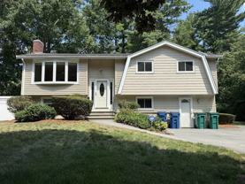 9 Brookdale Cir - Photo 1 of 1