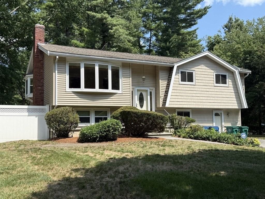 9 Brookdale Cir - Photo 2 of 26