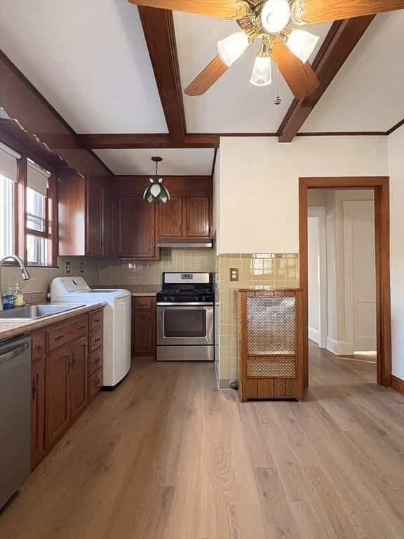 11 Saint James Rd #11 - Photo 3 of 13